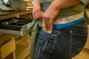 5 Ways to Reduce Employee Theft in Retail