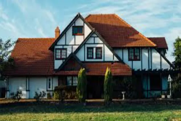 Four Signs Your Farmhouse Needs a New Roof