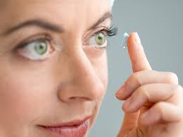 Everything You Need to Know Before Choosing Contact Lenses 