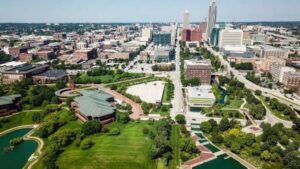 Moving to Omaha? What to Arrange Before You Go